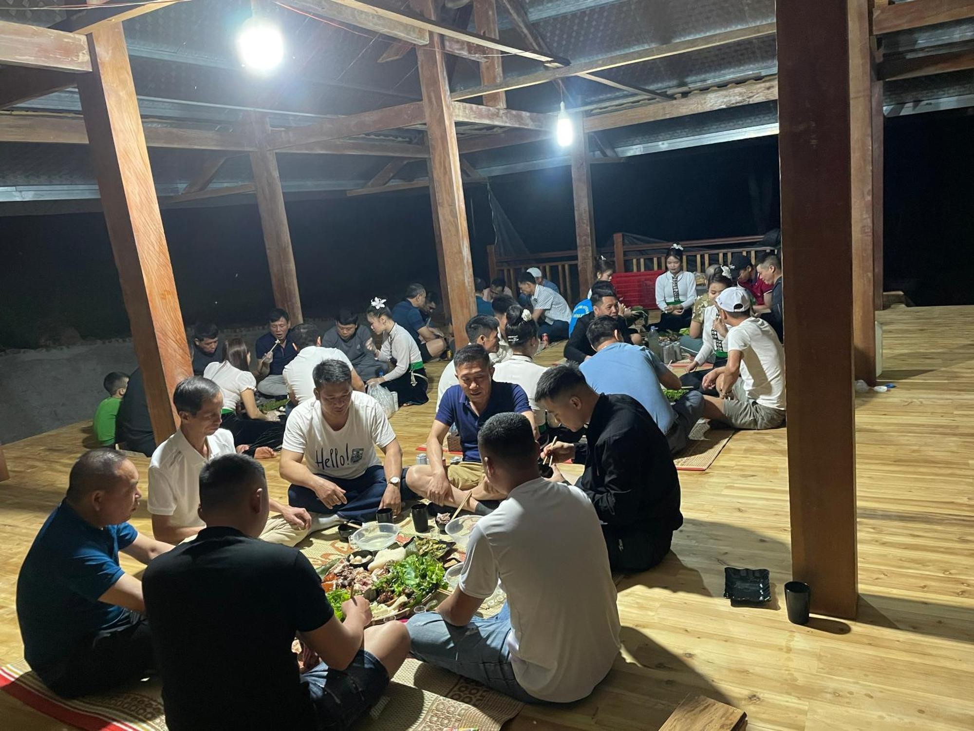 Binh Nga Homestay Nghia Lo Ngoại thất bức ảnh